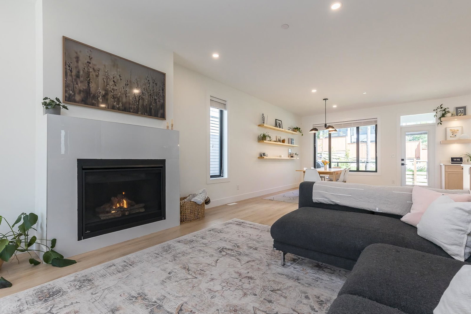 Listing Image 15