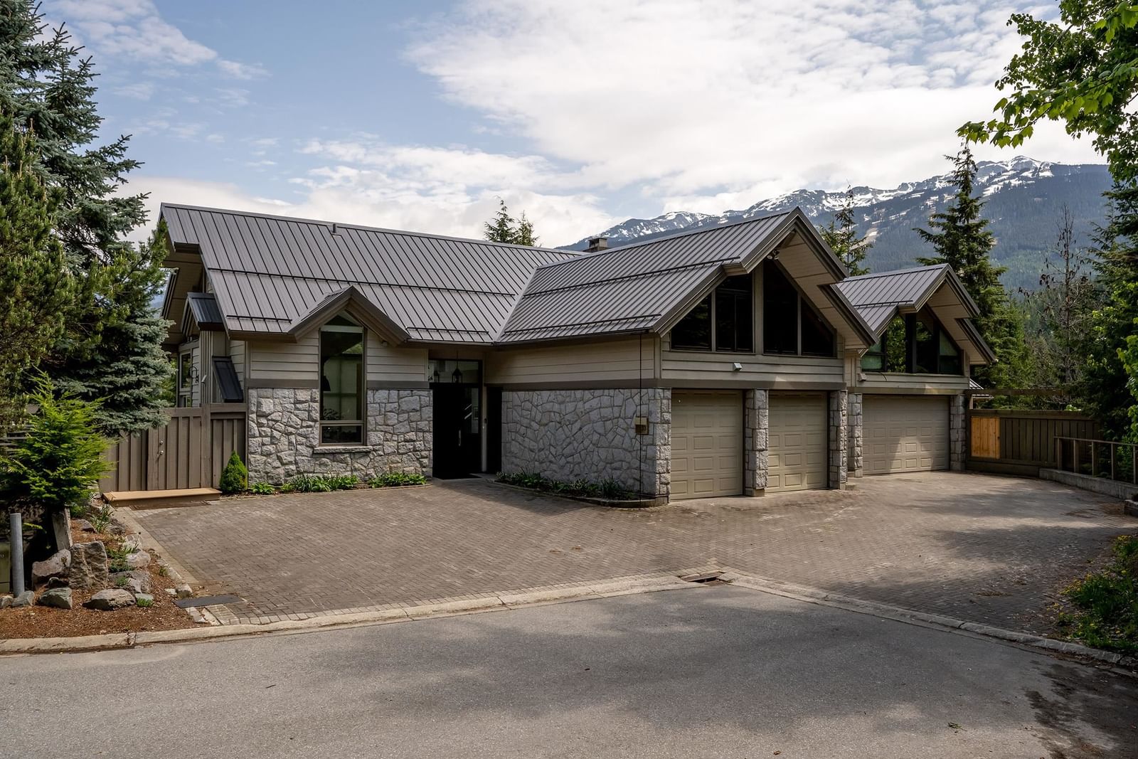 Listing Image 30