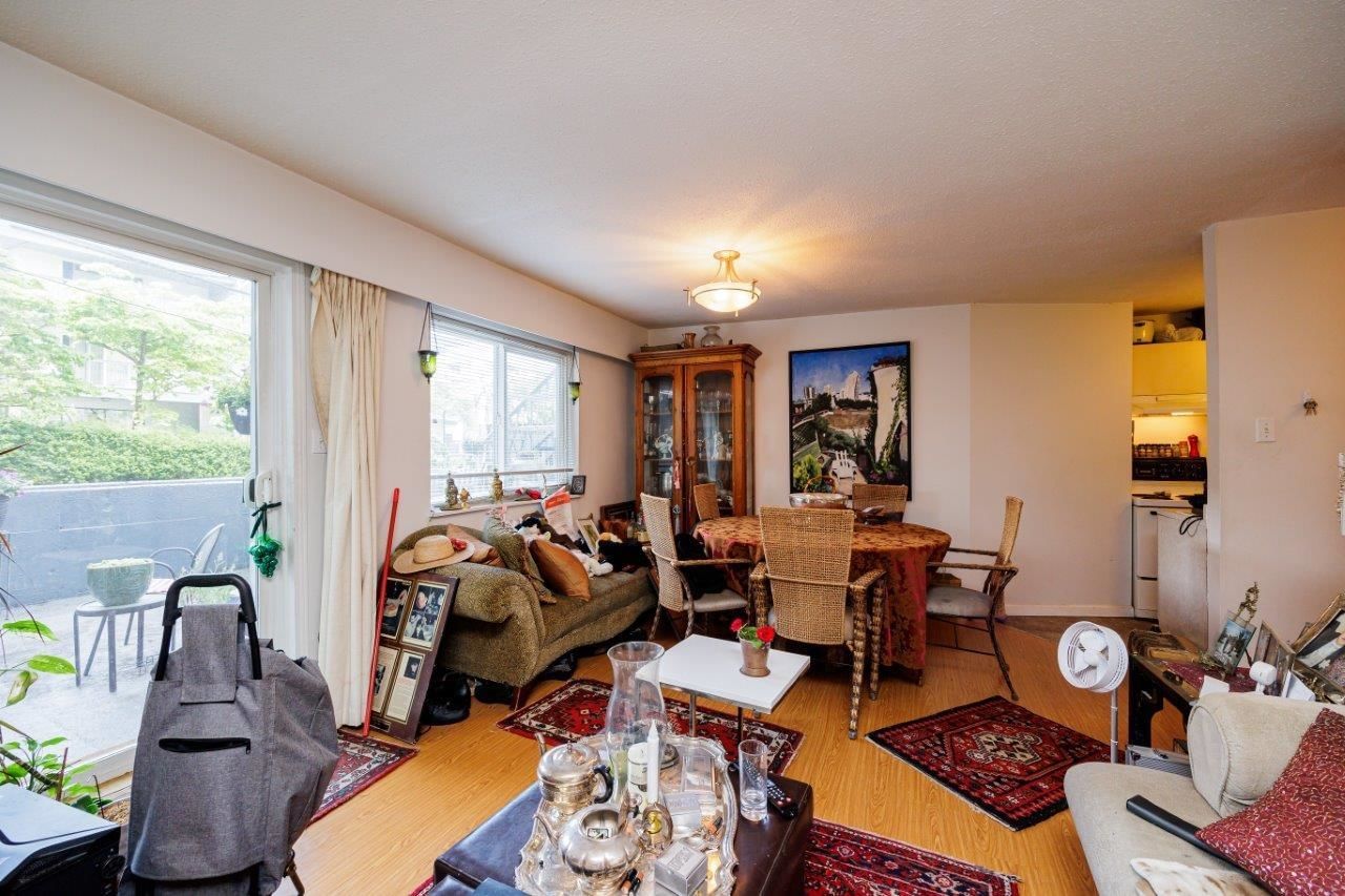 Listing Image 11