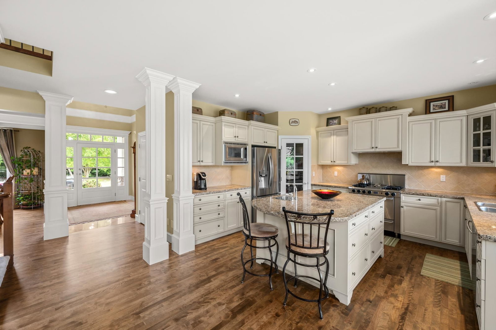 Listing Image 11
