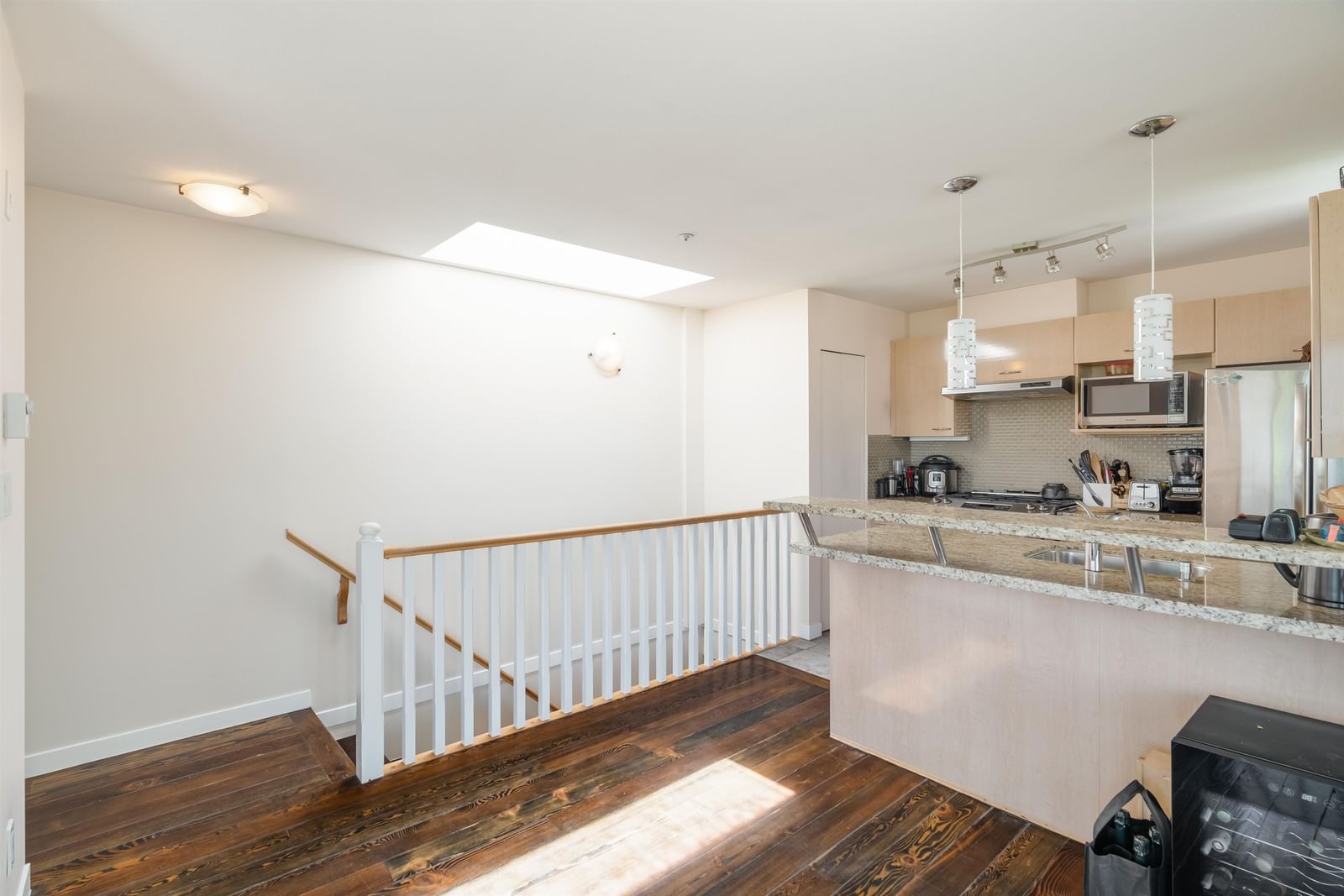 Listing Image 17