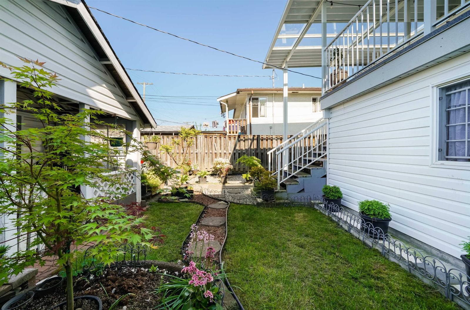 Listing Image 16