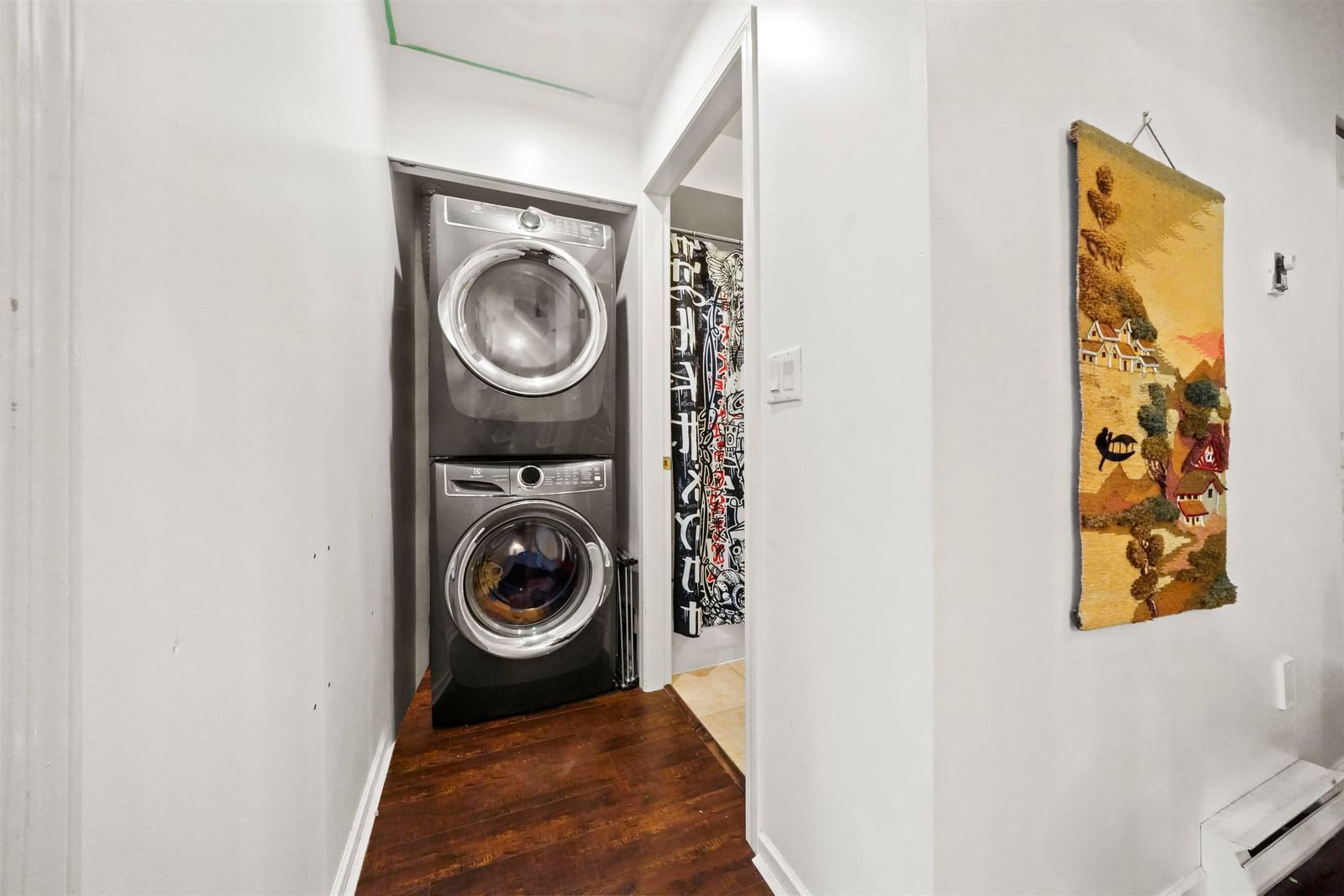 Listing Image 17