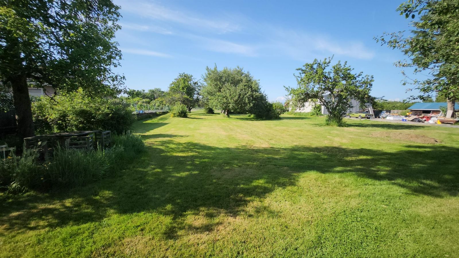 Listing Image 18