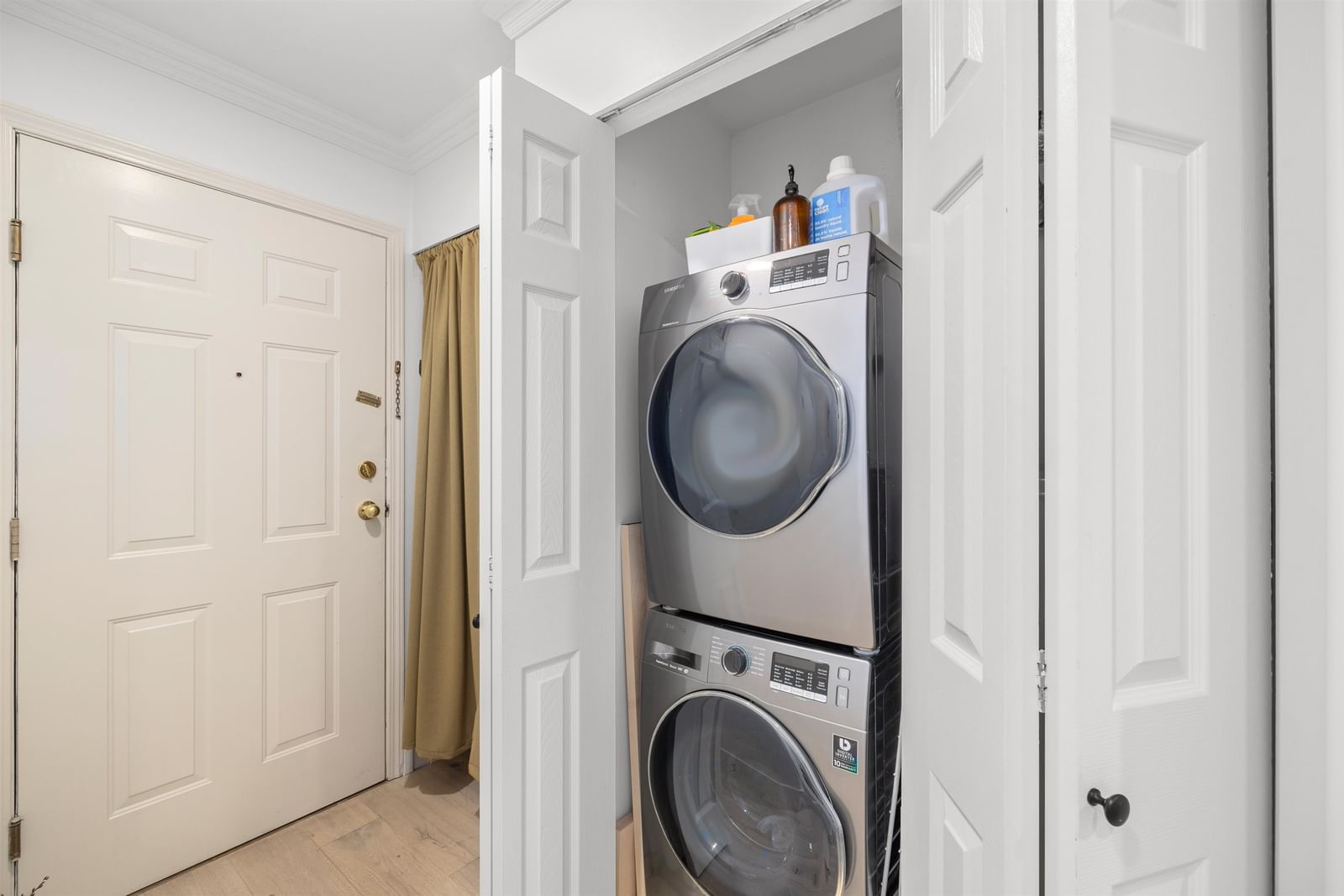 Listing Image 21