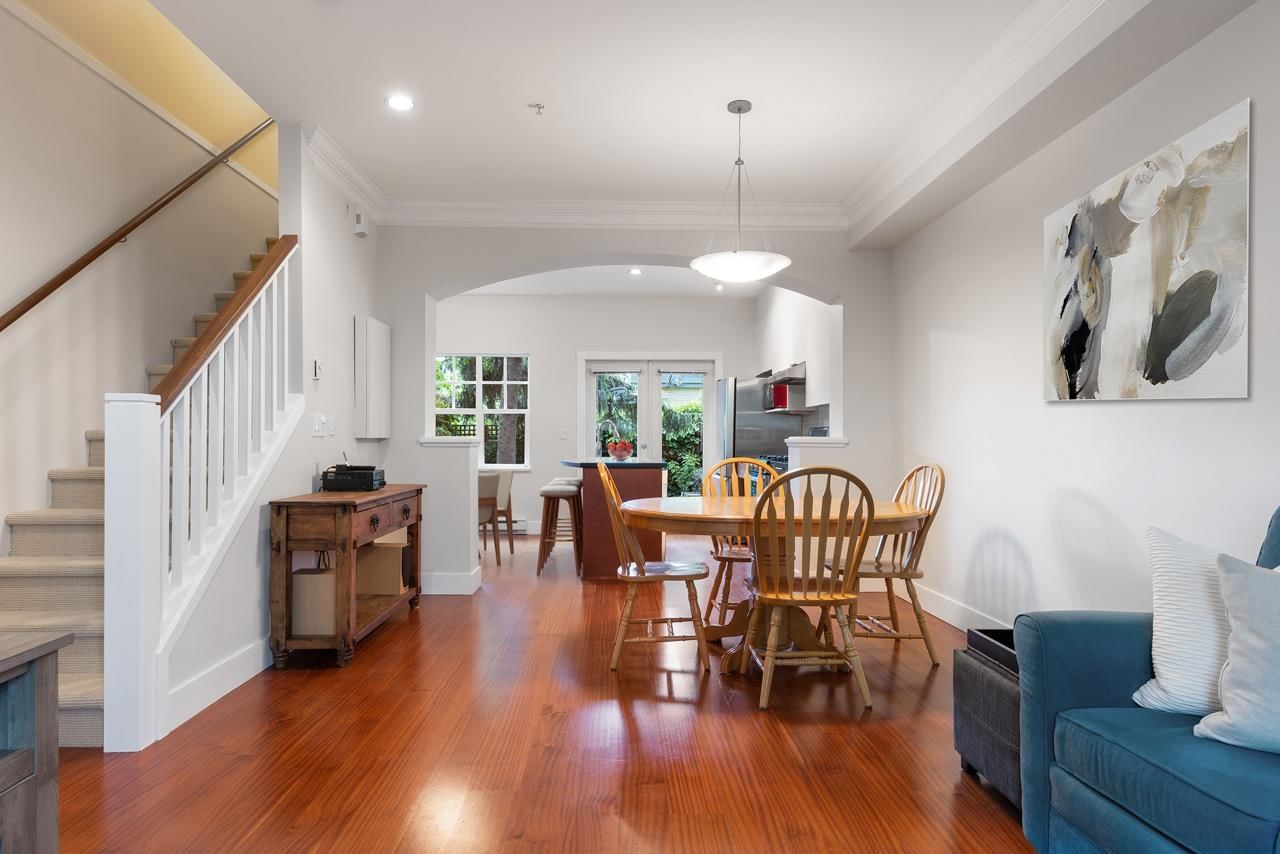 Listing Image 8