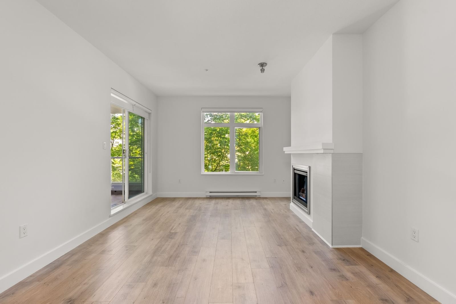 Listing Image 24