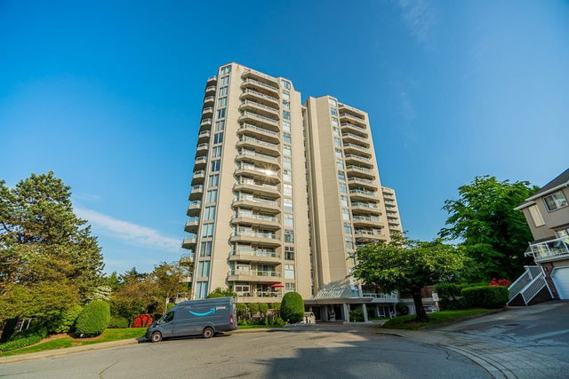 404 - 71 Jamieson Court