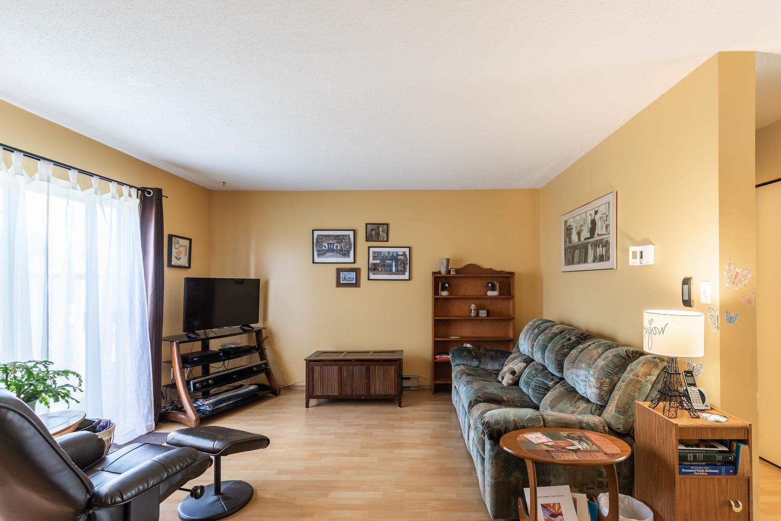 Listing Image 13