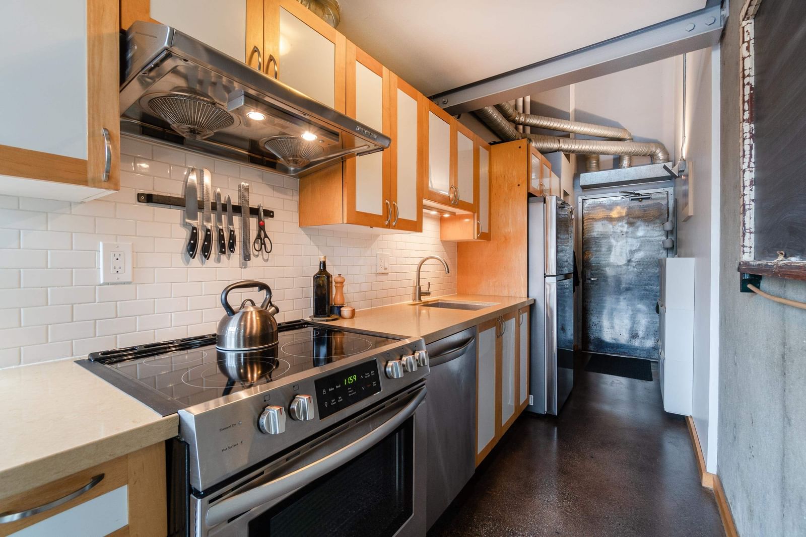 Listing Image 19