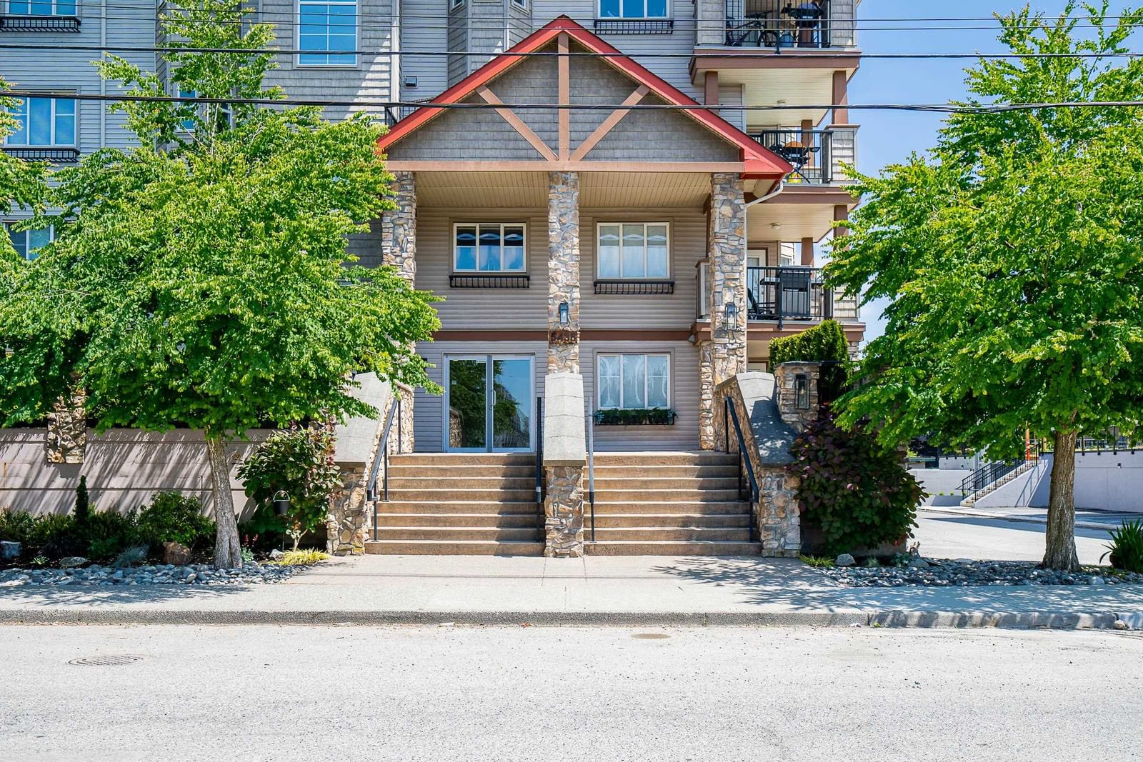 Listing Image 18