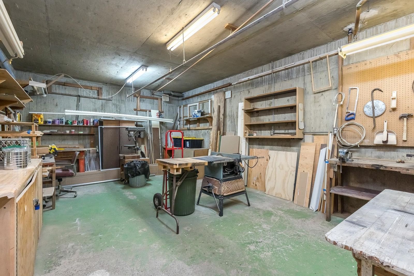Listing Image 38