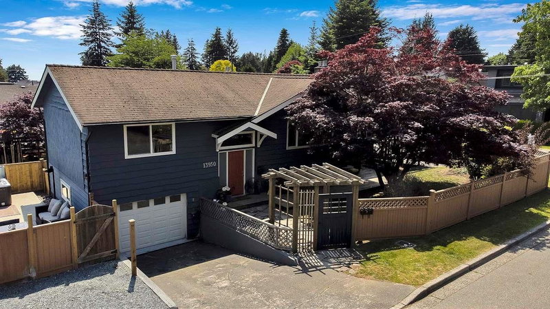 13950 Blackburn Avenue, White Rock, V4B 2Z5 | Image 2