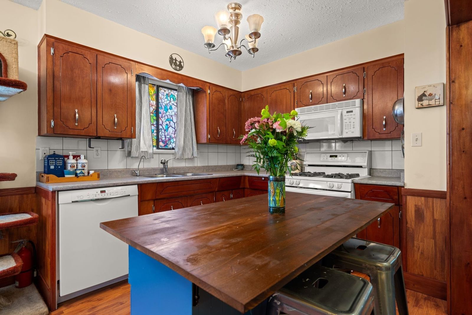 Listing Image 13
