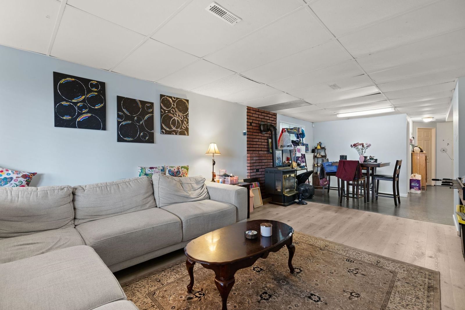 Listing Image 16