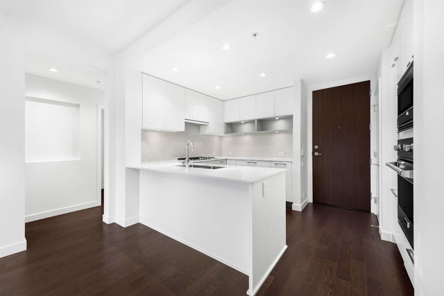 106 - 4867 Cambie Street