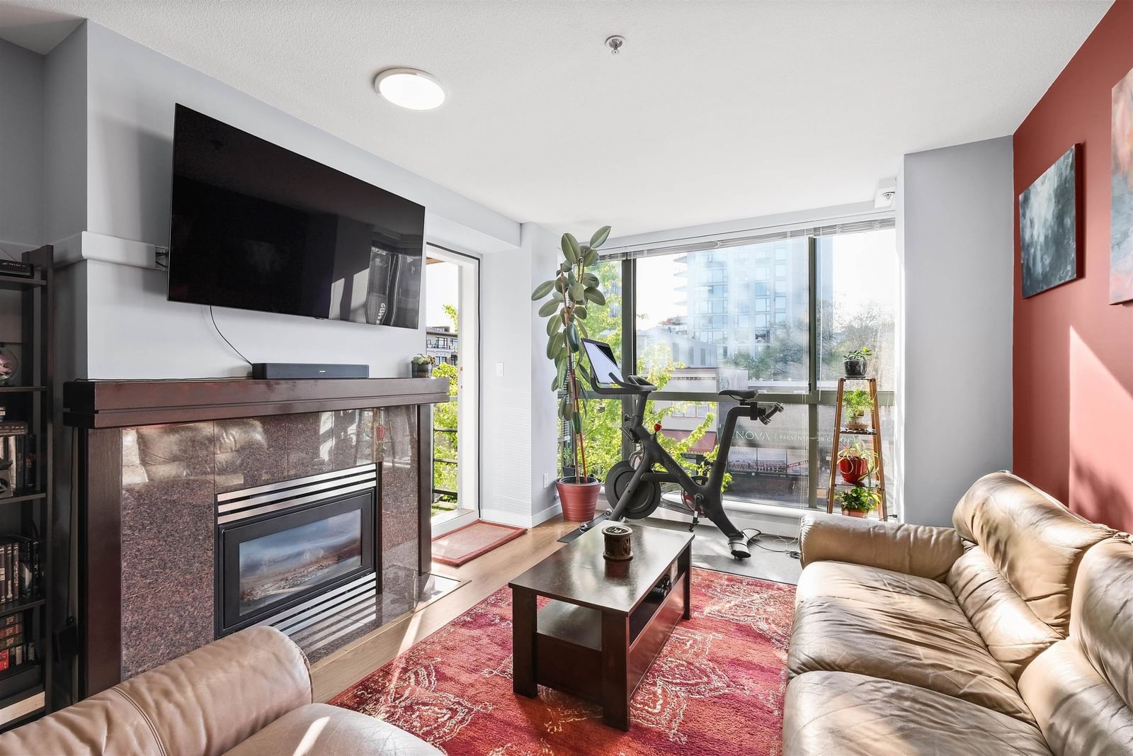 Listing Image 9