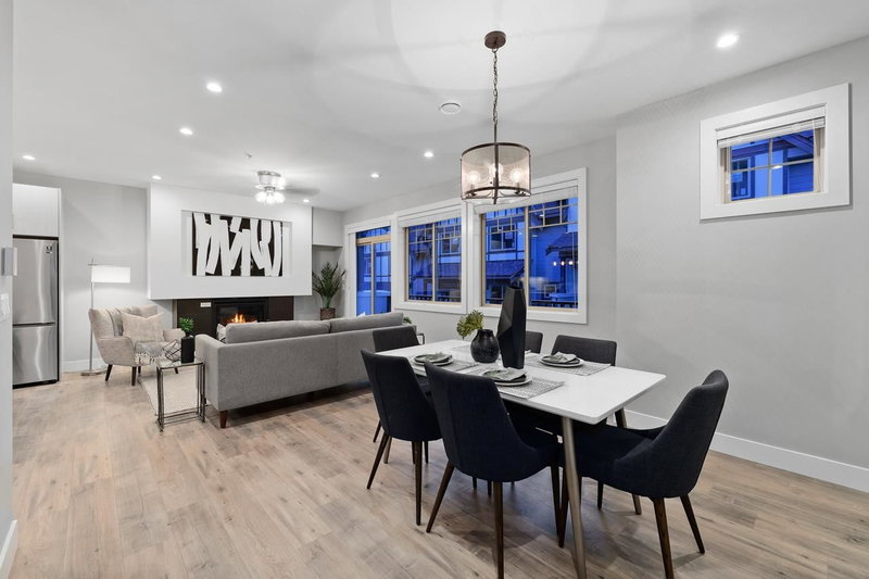 1 - 23710 133 Avenue, Maple Ridge, V4R 2W2 | Image 2