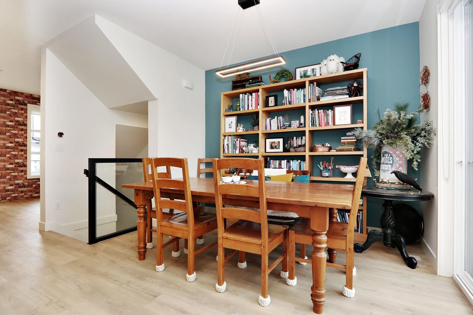 Listing Image 11