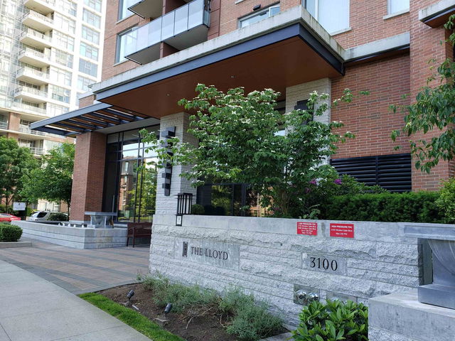 2702 - 3100 Windsor Gate