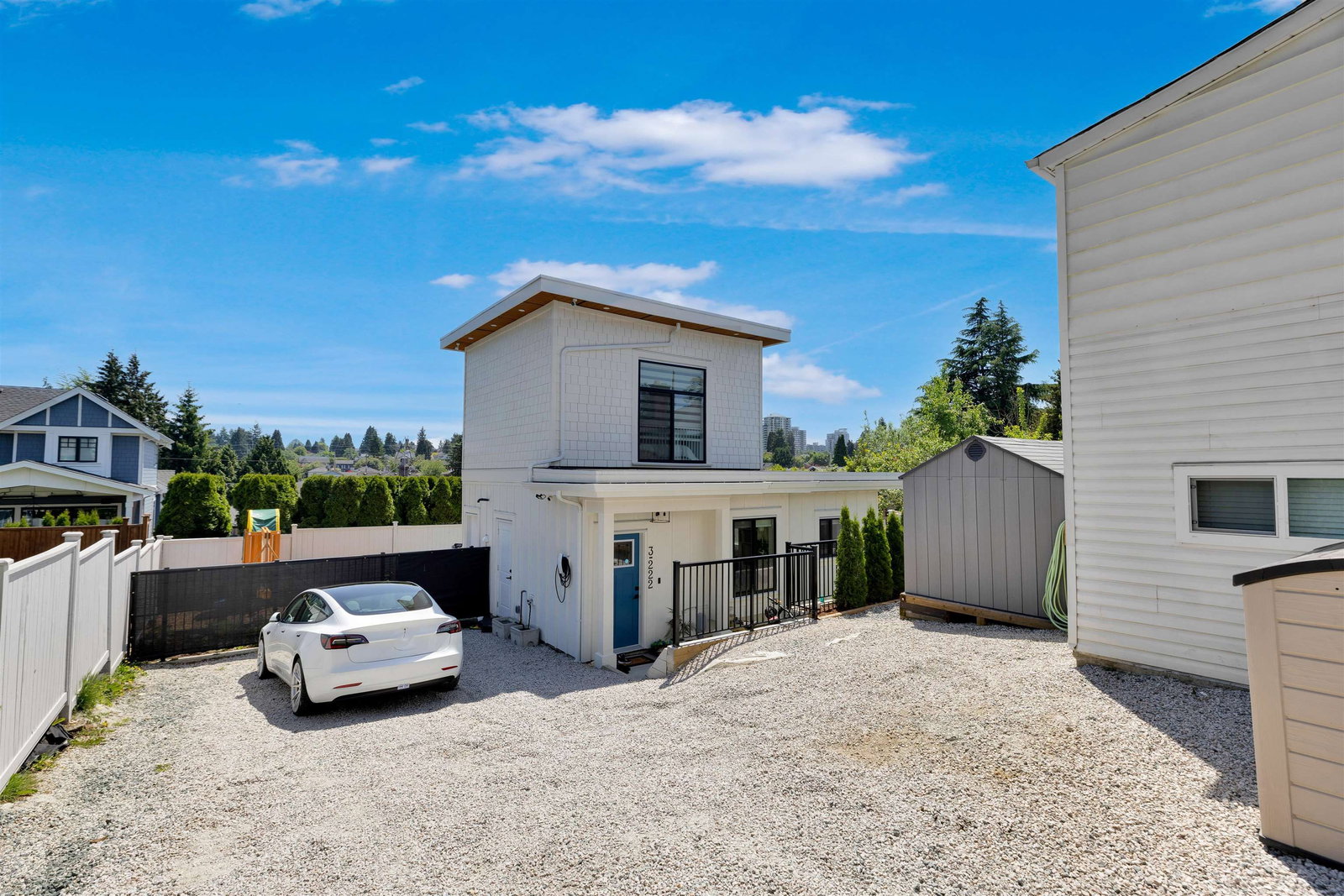 Listing Image 17