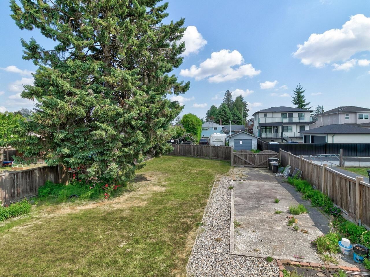 Listing Image 14
