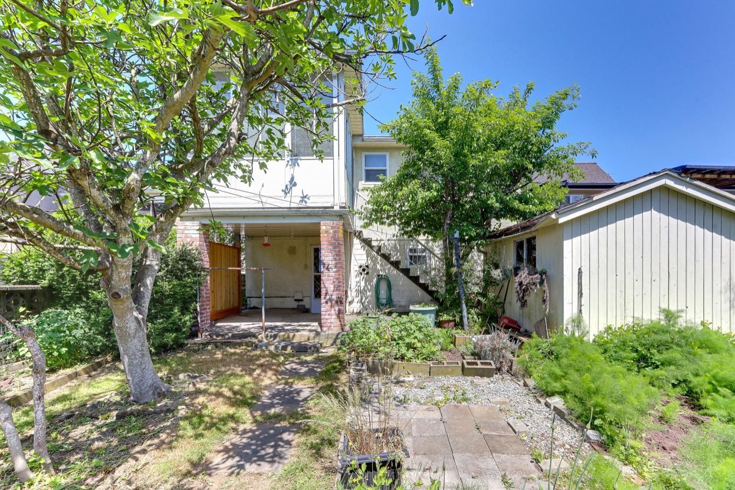 Listing Image 32