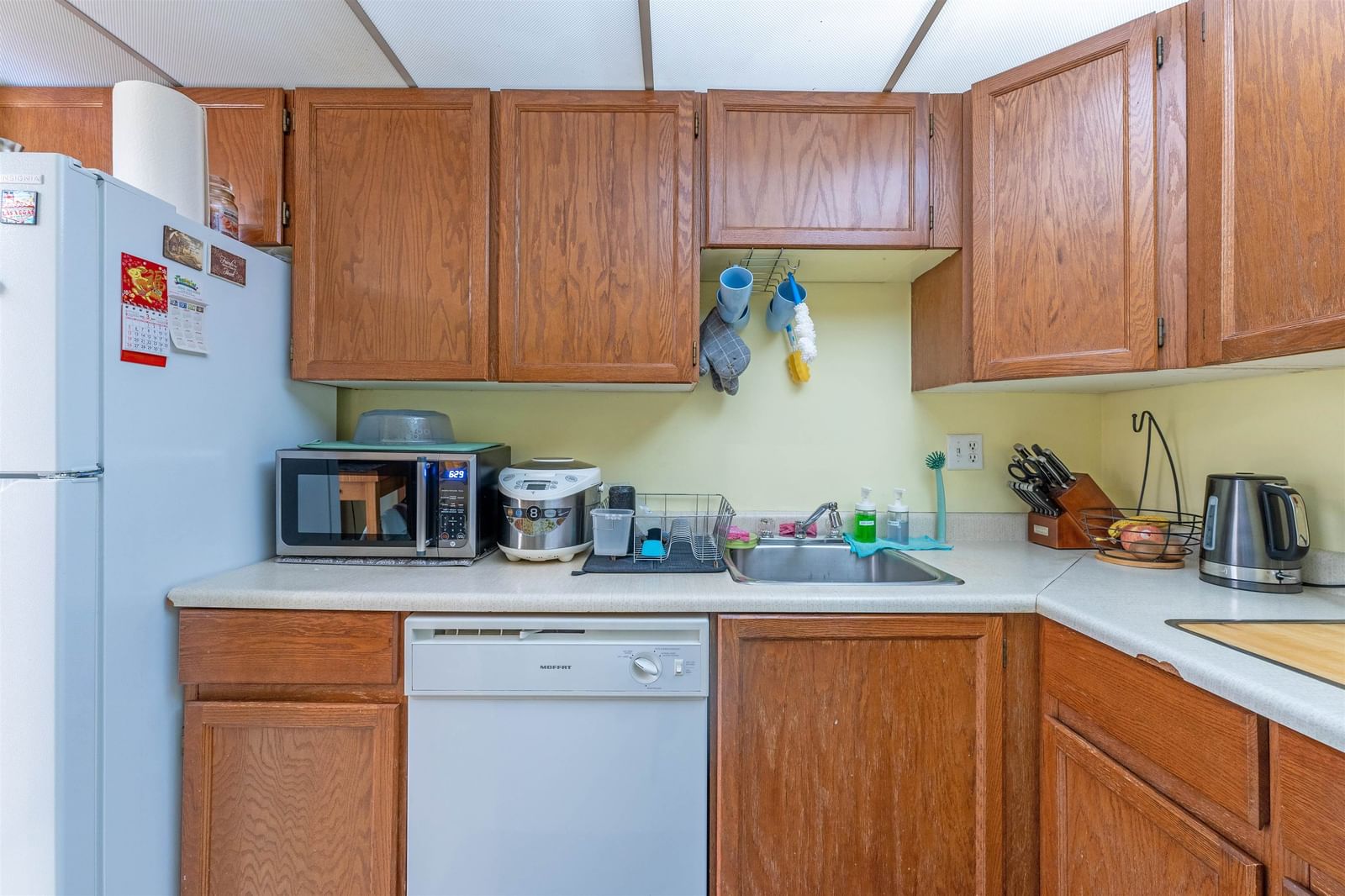 Listing Image 9