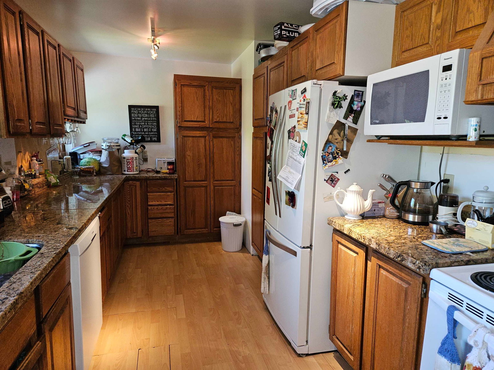Listing Image 10