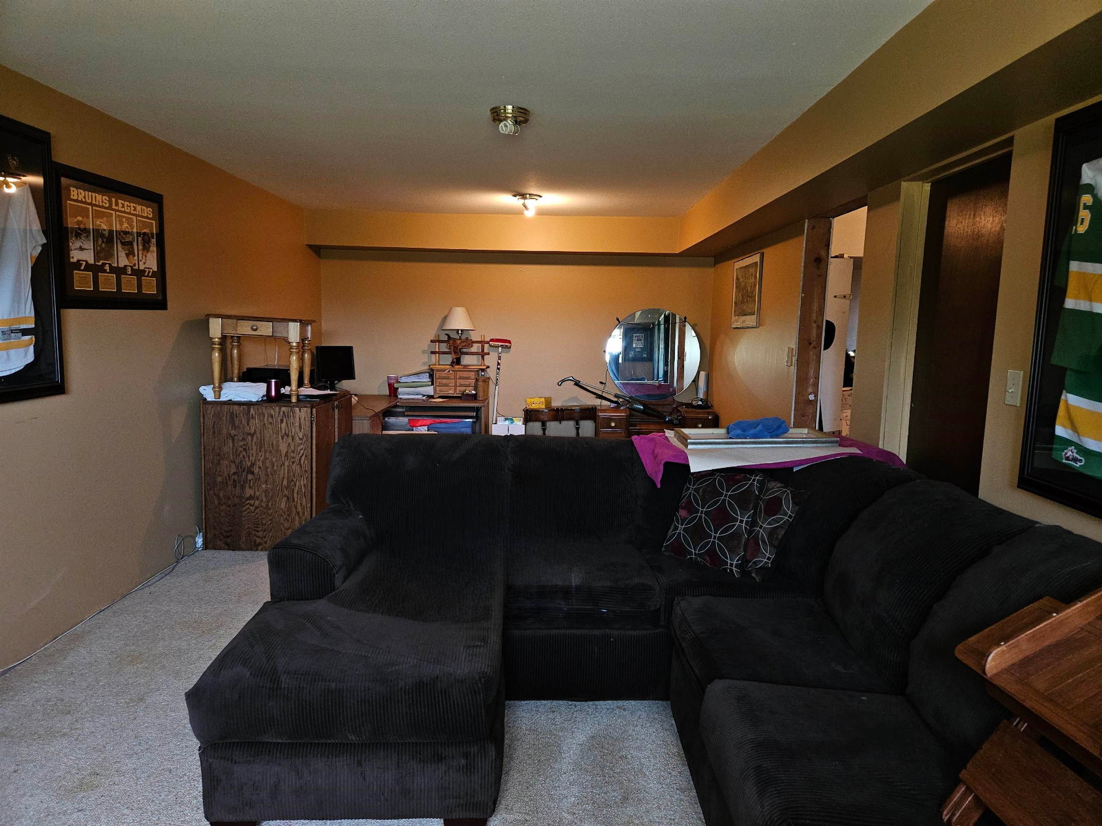 Listing Image 17