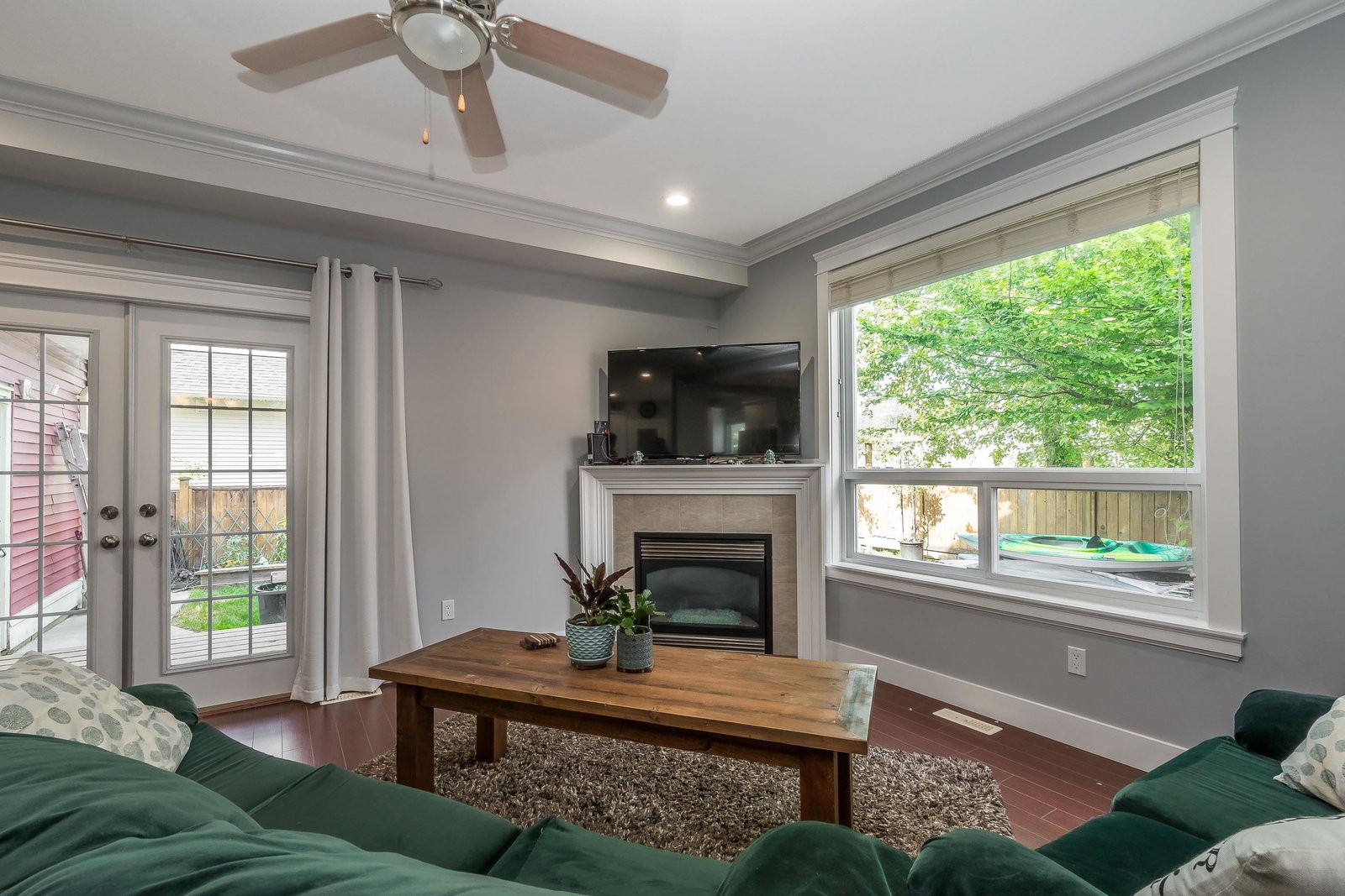 Listing Image 8