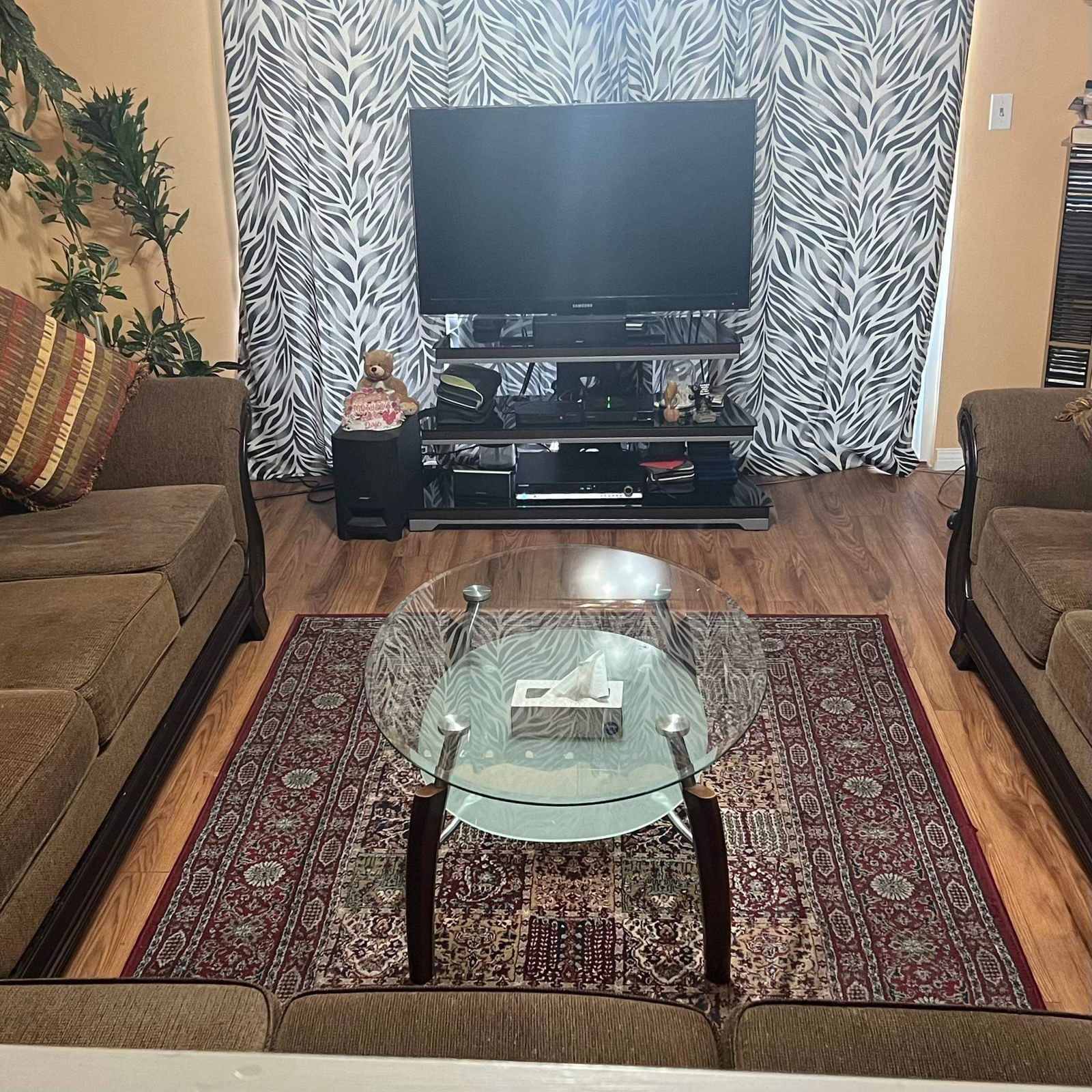 Listing Image 11