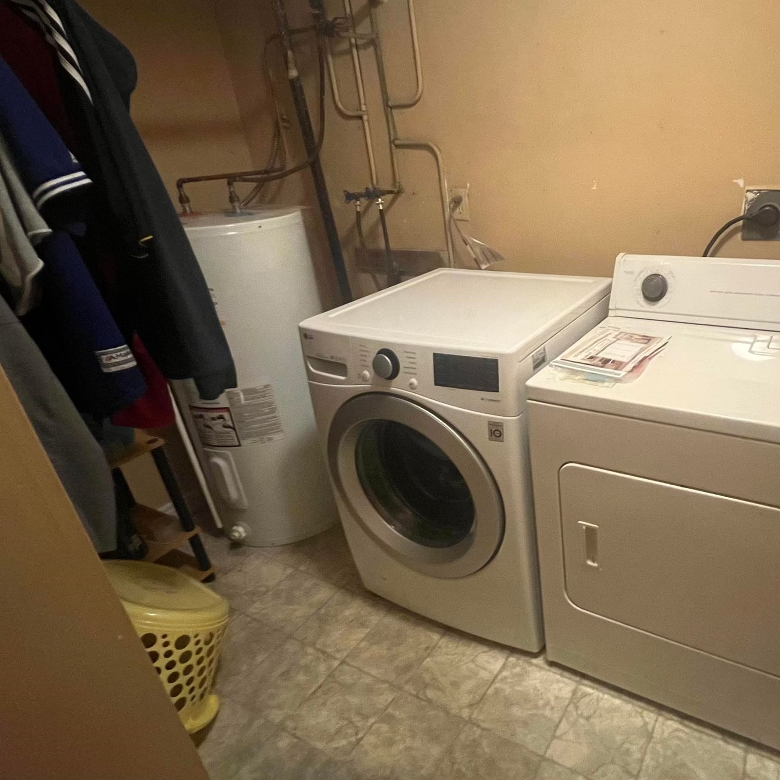 Listing Image 17