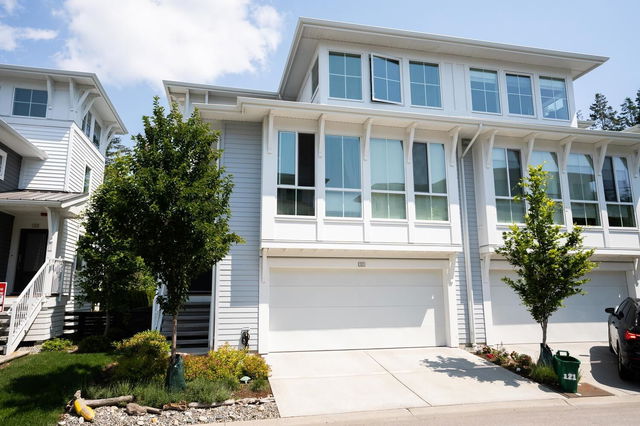 121 - 4638 Orca Way