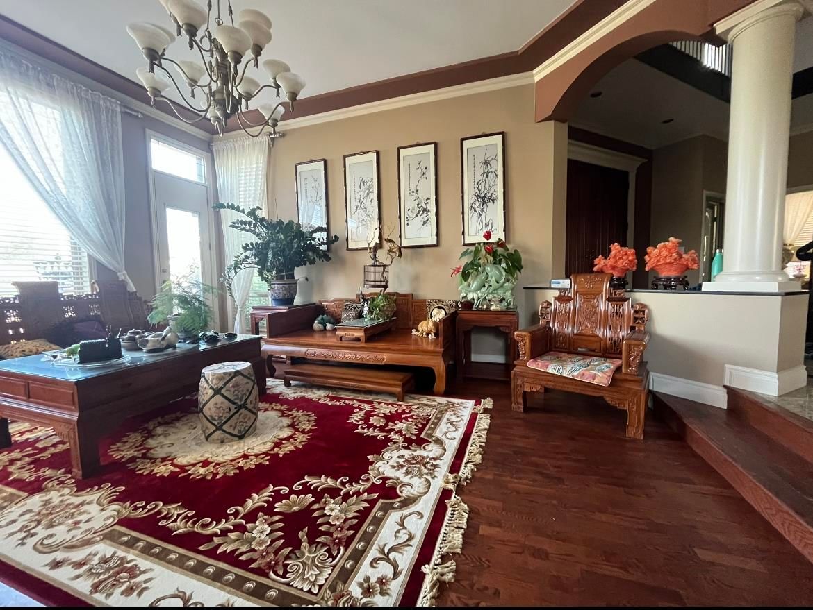 Listing photo 4