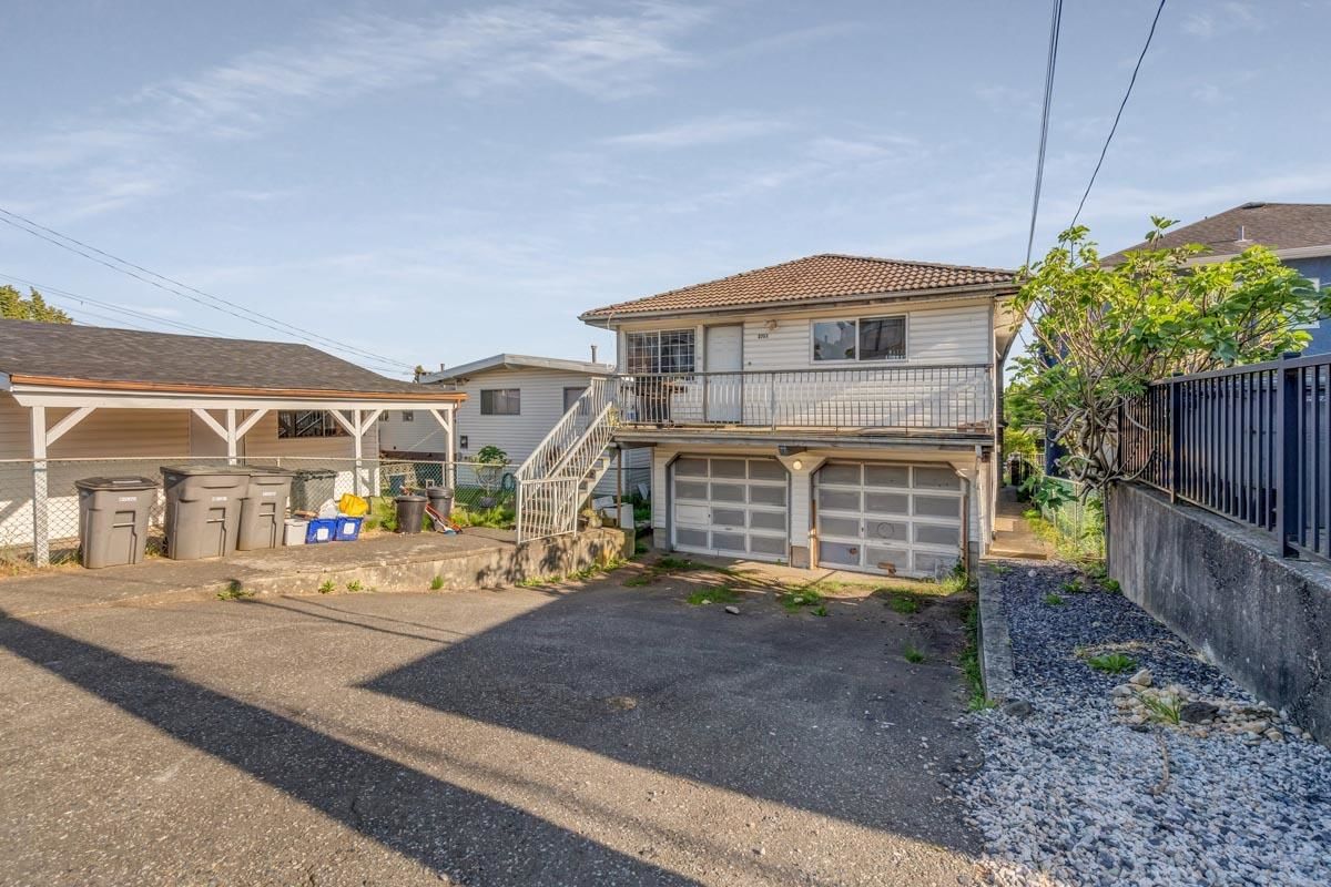 Listing Image 14