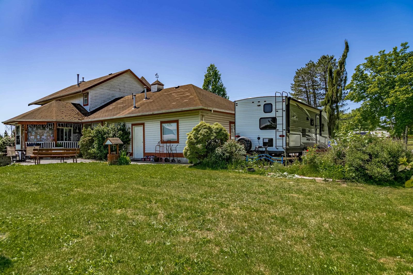 Listing Image 19