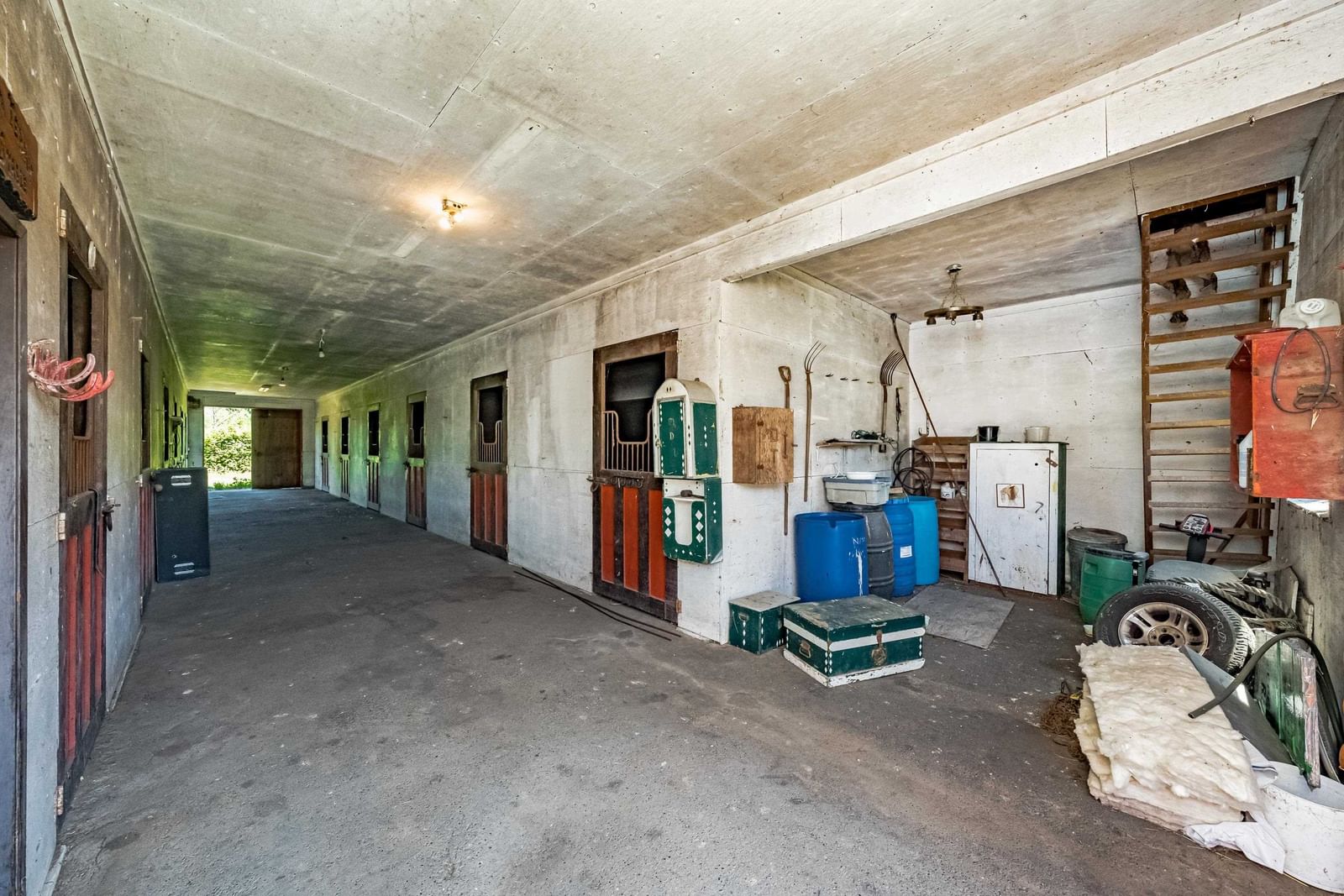 Listing Image 25