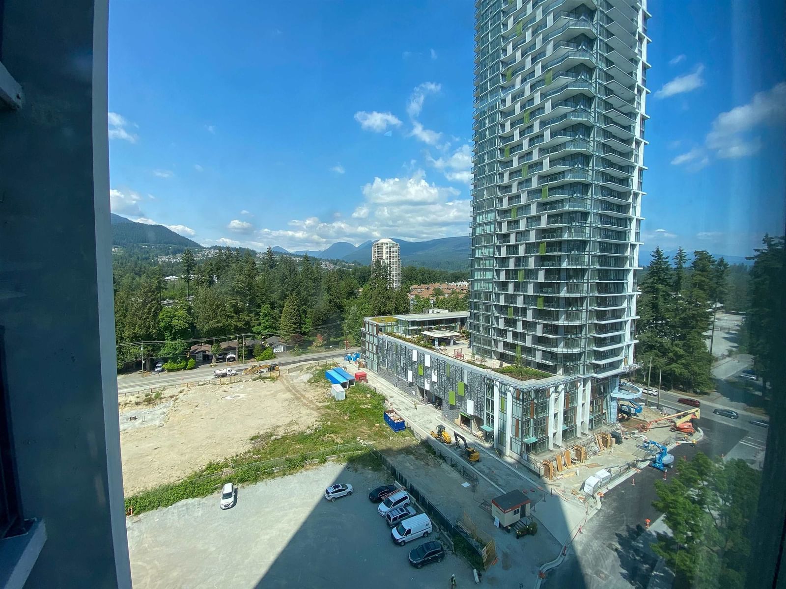 Listing Image 6