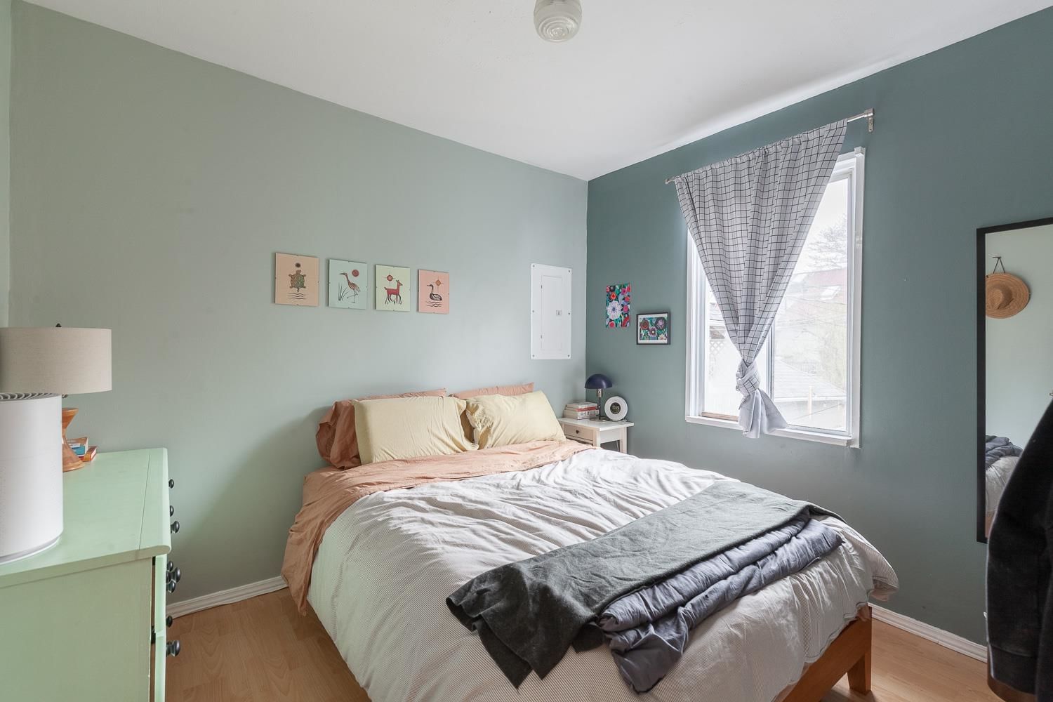 Listing Image 13