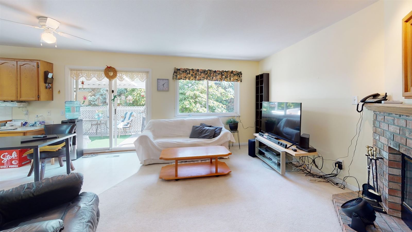 Listing Image 19
