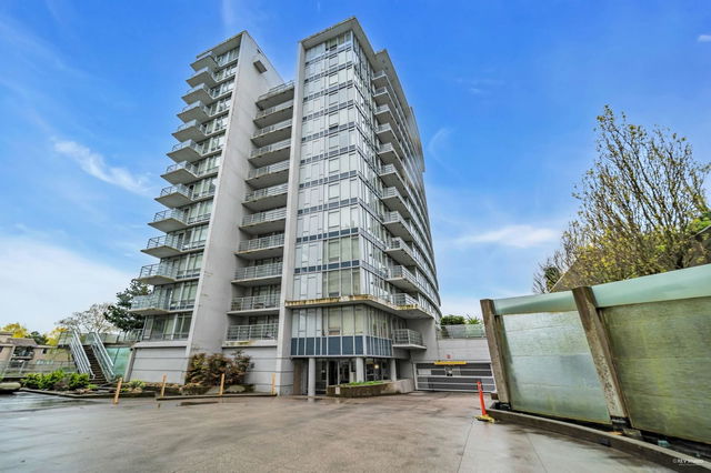 801 - 8288 Lansdowne Road