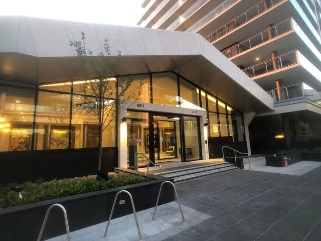 216 - 6833 Pearson Way