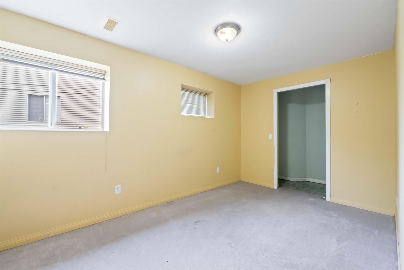 Listing Image 33