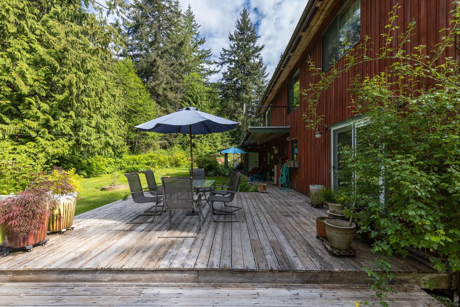 Listing Image 4