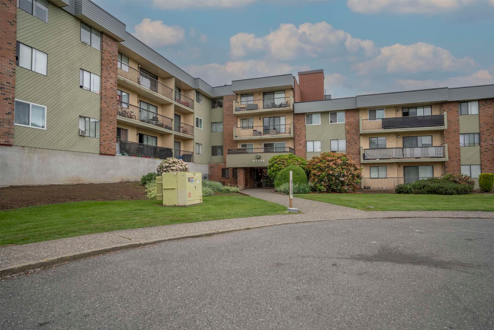 Listing Image 18