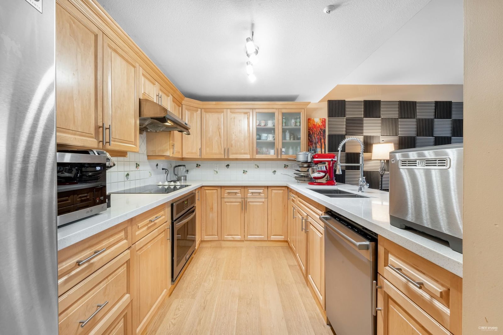 Listing Image 7