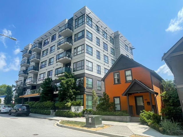 304 - 610 Brantford Street