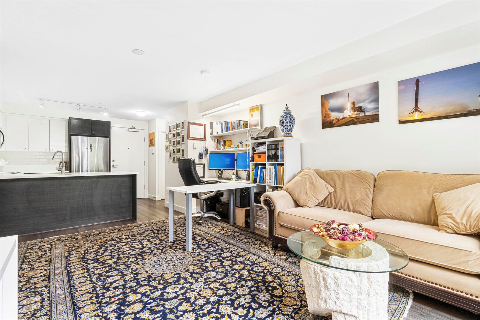 Listing Image 3