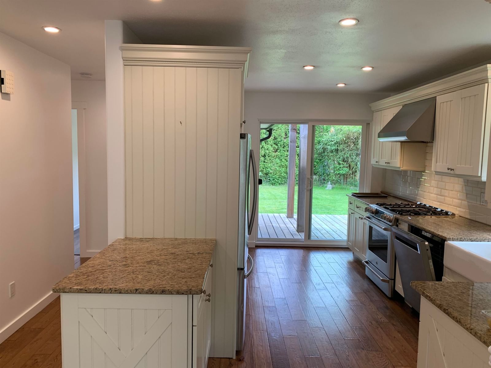 Listing Image 9